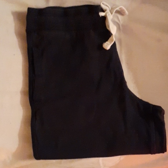 Navy blue shorts - Picture 4 of 4